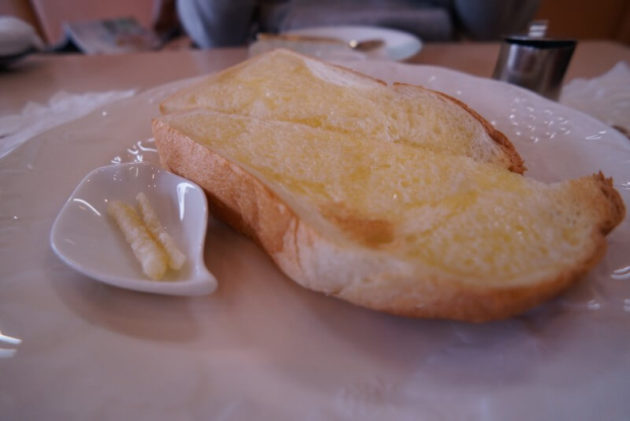 大館珈琲館のバター・トースト