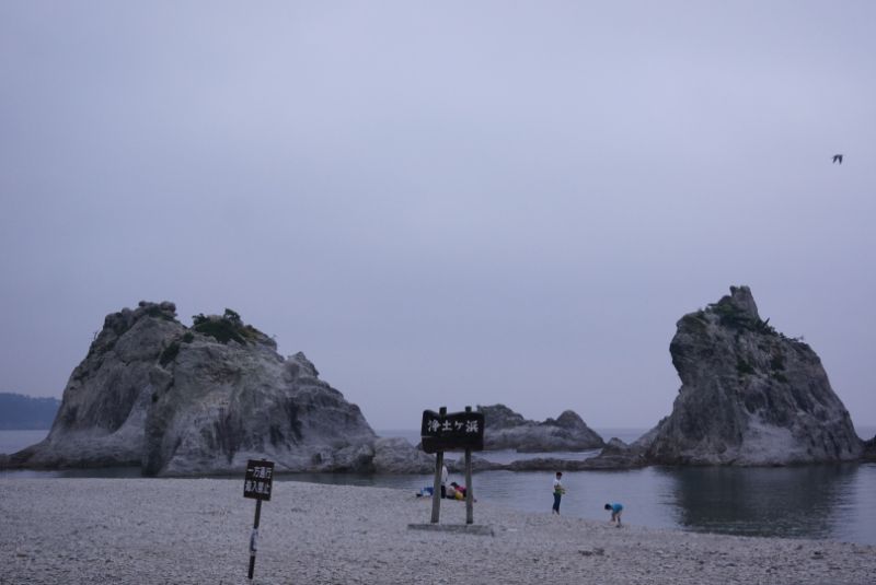浄土ヶ浜の白岩と透き通った海の景色はまさに極楽浄土でした（岩手県宮古市）
